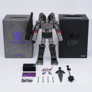 Transformers Robosen Figures - Megatron G1 Auto-Converting Robot Flagship