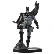 Batman B&W Statues - 1/10 Scale Batman By Mitch Gerads (Resin)