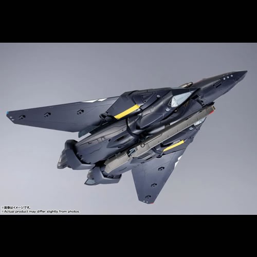 DX Chogokin Figures - Macross 7 - VF-17S Nightmare Stealth Valkyrie (Gamlin Kizaki Use)