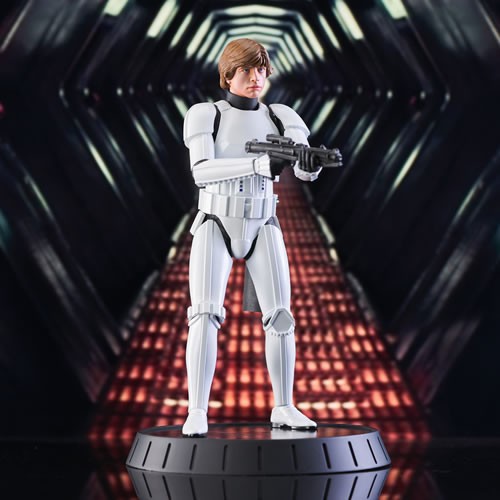 Star Wars Milestones Statues - Ep IV A New Hope - 1/6 Scale Stormtrooper Luke Skywalker Exclusive