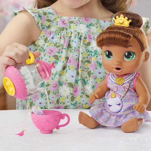 Baby Alive Dolls - Bubbly Tea Party - Sophia Sparkle Brown Hair Baby - 5X00