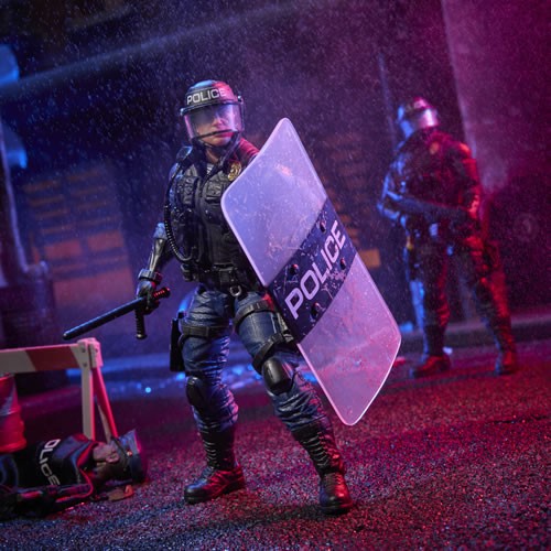 G.I. Joe Figures - 6" Classified Series - Legacy Collection - Action Joe Police (ESU) - 5L00