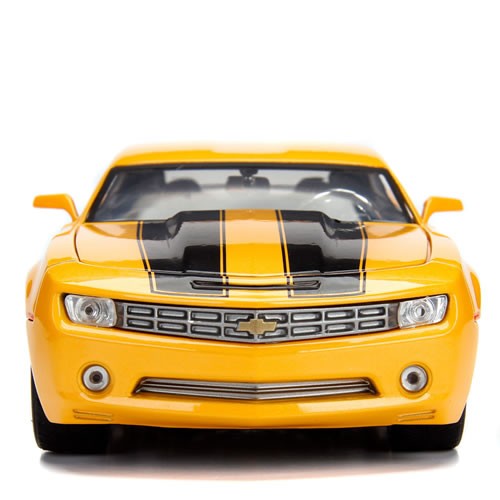 1:24 Scale Diecast - Hollywood Rides - Transformers - Camaro Bumblebee w/ Coin