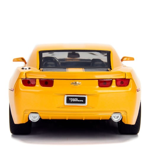 1:24 Scale Diecast - Hollywood Rides - Transformers - Camaro Bumblebee w/ Coin