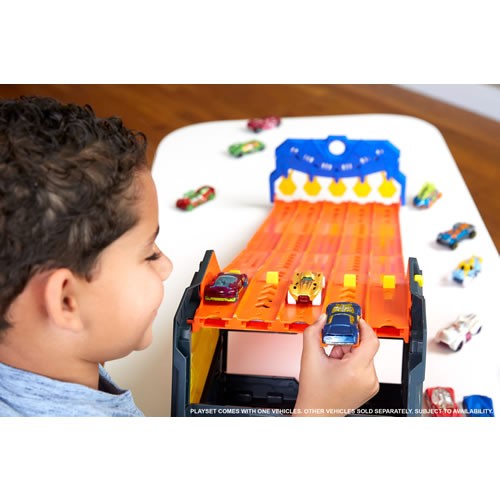 1:64 Scale Diecast - Hot Wheels - Roll Out Raceway Track Set