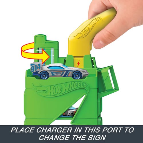 1:64 Scale Diecast - Hot Wheels City - Super Recharge Fuel Station Playset