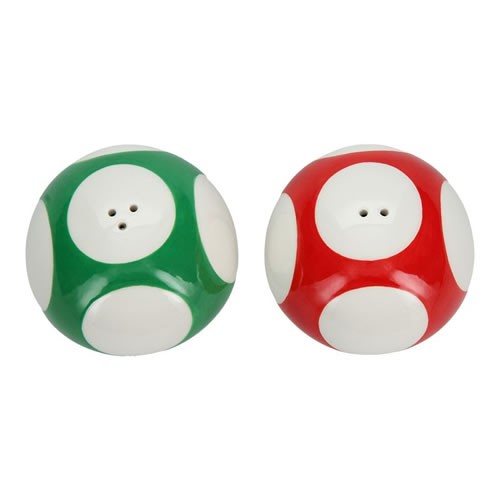 Household Accessories - Nintendo / Super Mario Bros - Mushroom Salt And Pepper Shakers