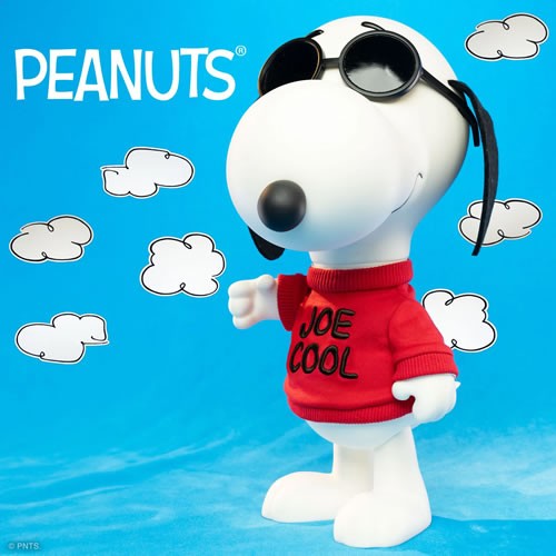 Supersize Vinyl Figures - Peanuts - 12" Snoopy Joe Cool