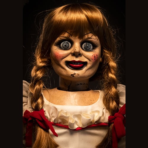 Prop Replicas - The Conjuring Universe / Annabelle - 1/1 Scale Annabelle Doll